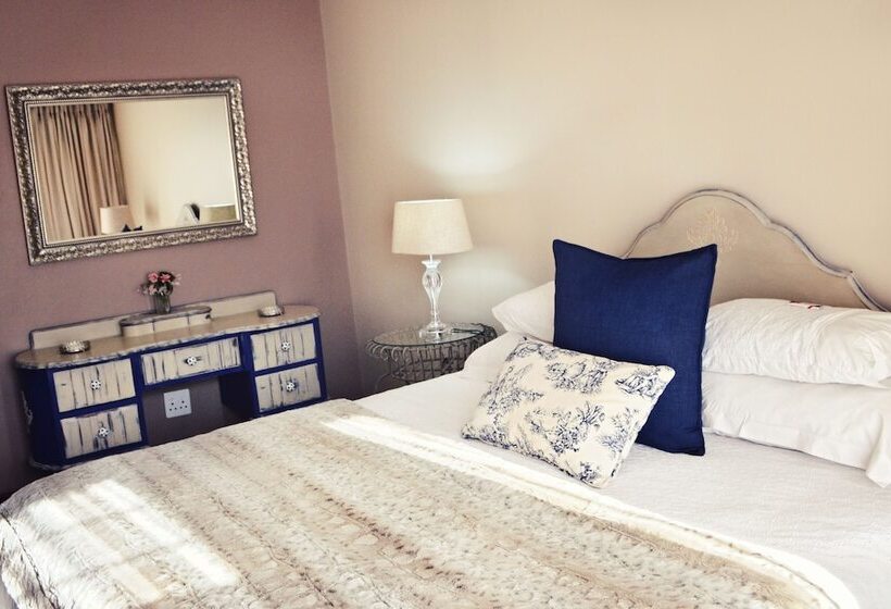 StandaardKamer, Bokmakierie Gastehuis Emalahleni Pty Ltd