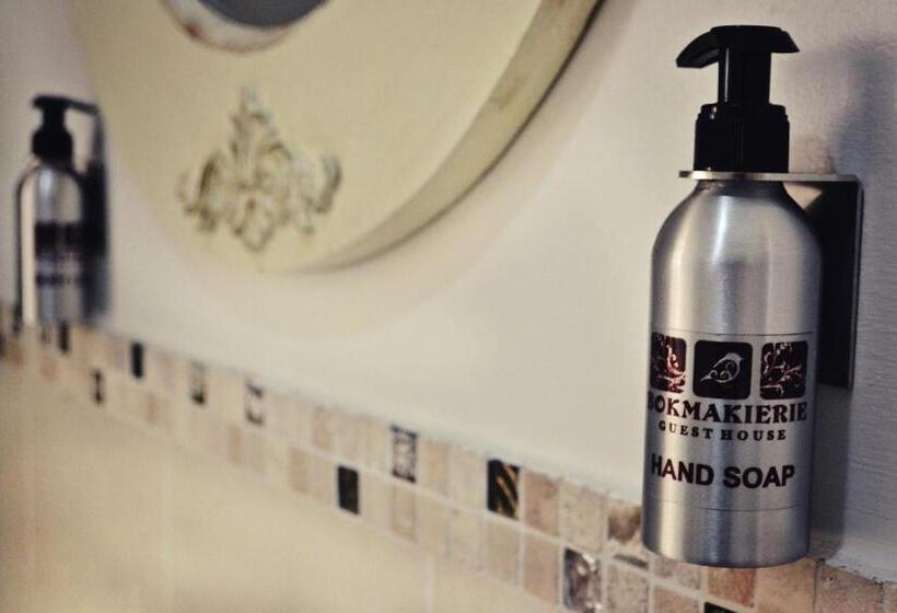 Номер Стандарт, Bokmakierie Gastehuis Emalahleni Pty Ltd