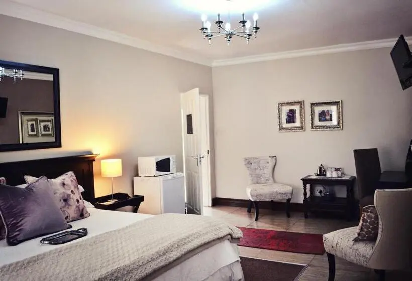 Perhehuone, Bokmakierie Gastehuis Emalahleni Pty Ltd