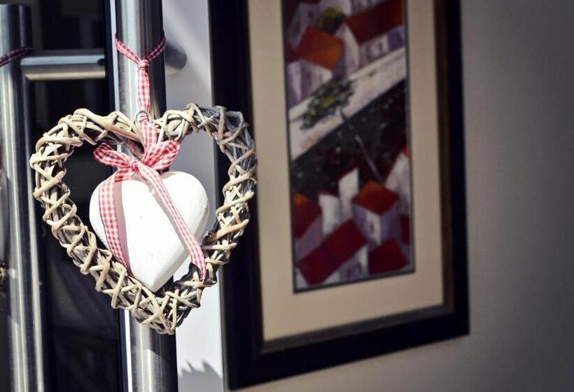 Deluxe Kamer, Bokmakierie Gastehuis Emalahleni Pty Ltd