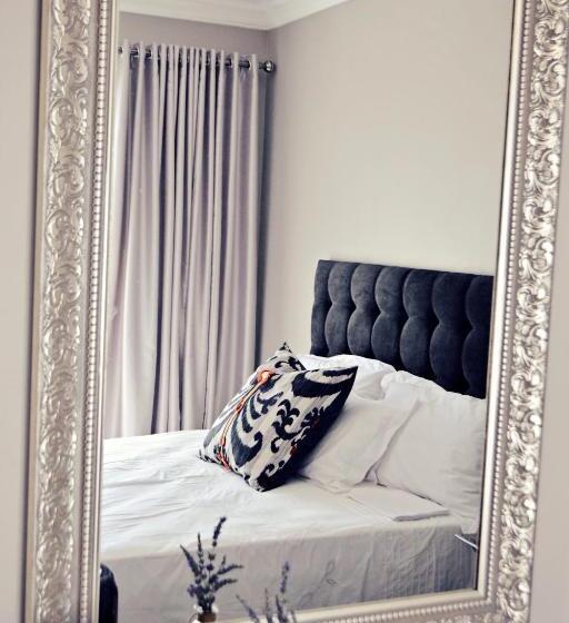 Номер Deluxe с Балконом, Bokmakierie Gastehuis Emalahleni Pty Ltd