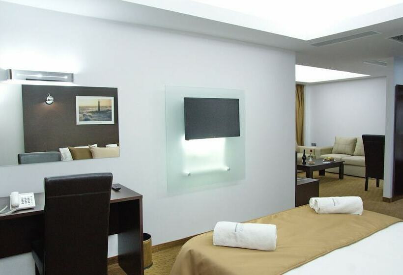 주니어 스위트, Breeze Boutique Athens