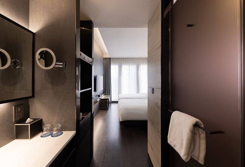 Номер Стандарт Вид на Город, Four Points By Sheraton Seoul, Gangnam