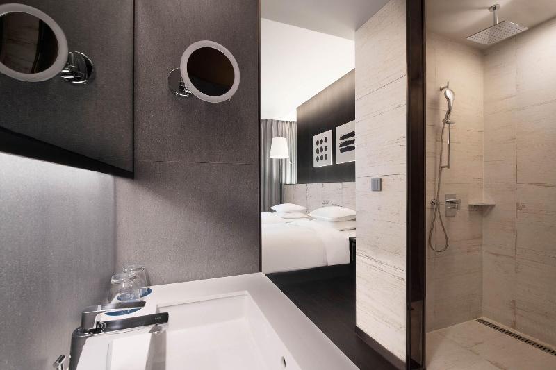 Номер Стандарт Вид на Город, Four Points By Sheraton Seoul, Gangnam