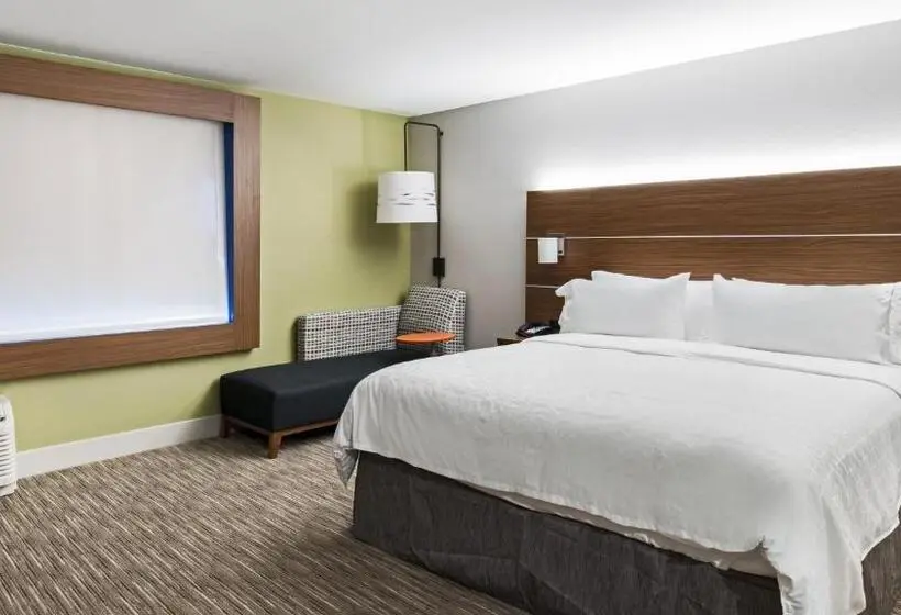 キングサイズベッドのスイートルーム, Holiday Inn Express & Suites Racine, An Ihg