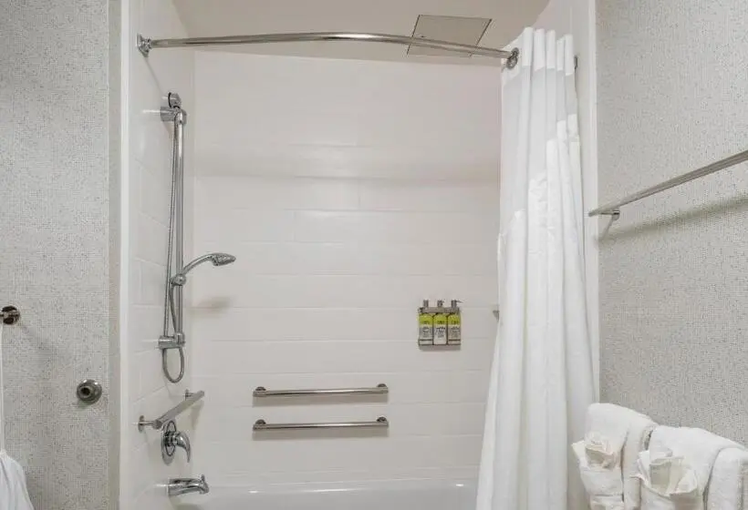 身障者適用スタンダードルーム, Holiday Inn Express & Suites Racine, An Ihg