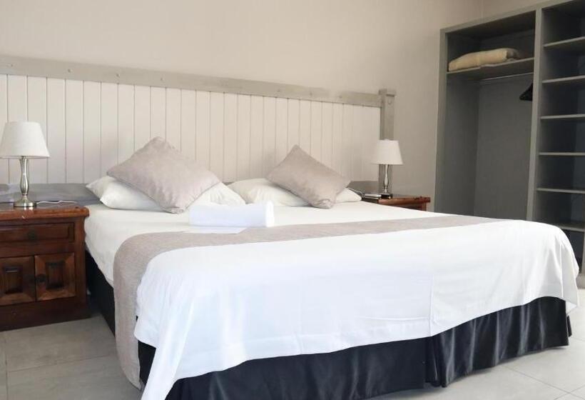 غرفة قياسية مزوَّدة بشُرفة, Margate