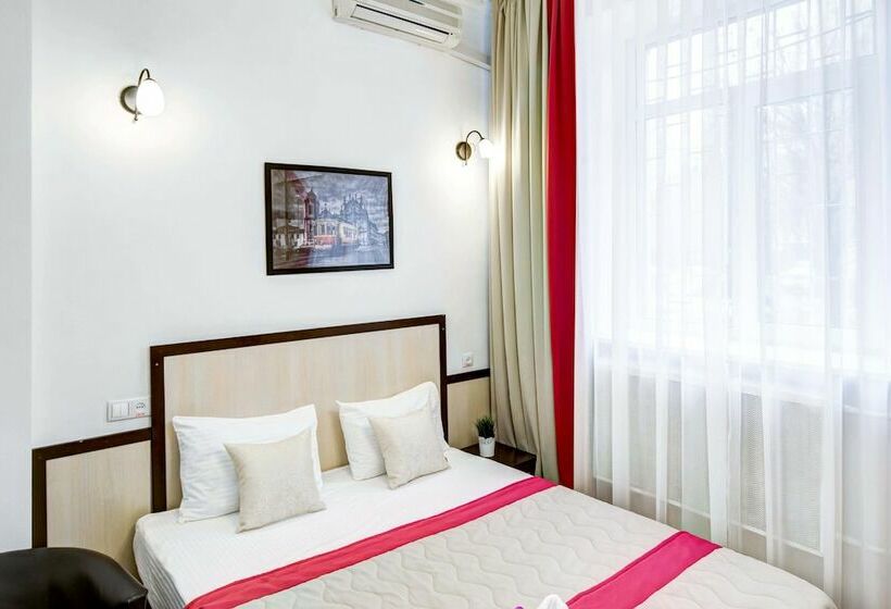 컴포트 룸, Minima Dinamo