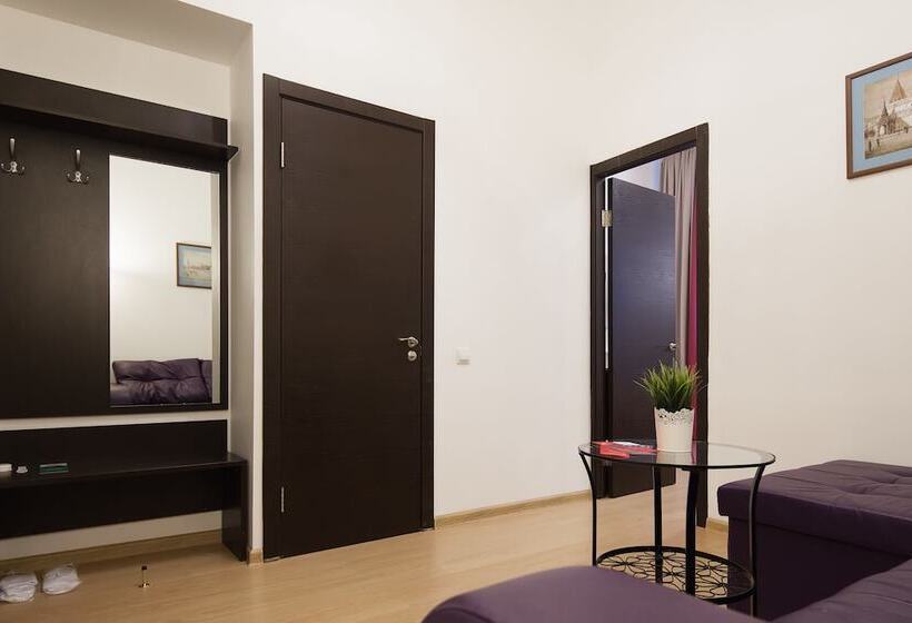 套房, Minima Dinamo