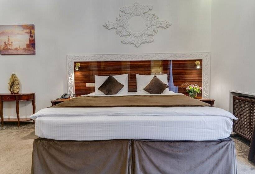 Suite with Terrace, Sadovnicheskaya