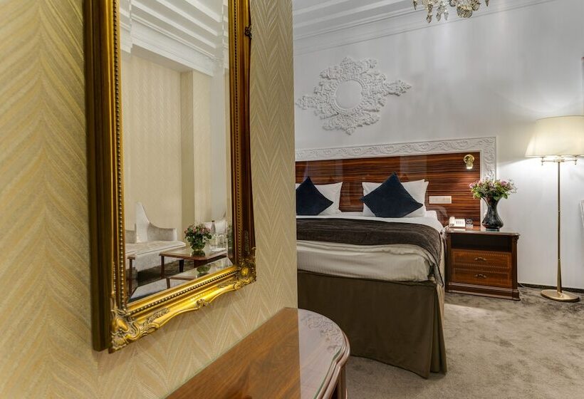 سوئیت 2 خوابه, Sadovnicheskaya