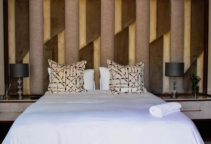 Люкс, Serene Guest Manor