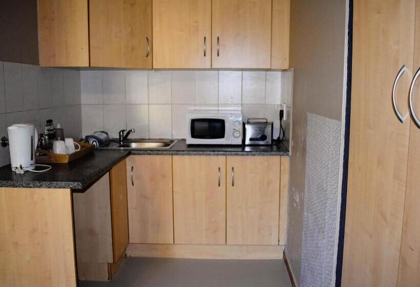 Люкс Кровать Кинг, Serene Guest Manor