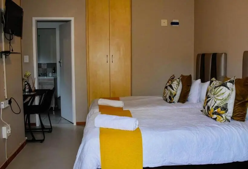 اتاق لوکس خانوادگی, Serene Guest Manor