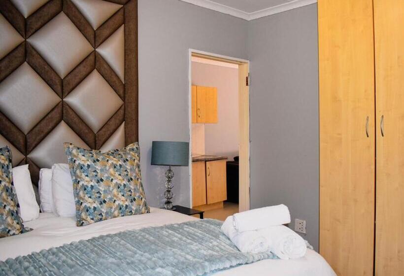 Семейный Номер, Serene Guest Manor