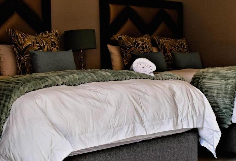 Семейный Номер, Serene Guest Manor