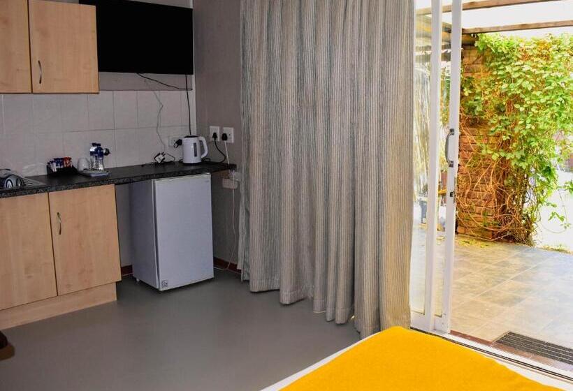 Номер Стандарт, Serene Guest Manor