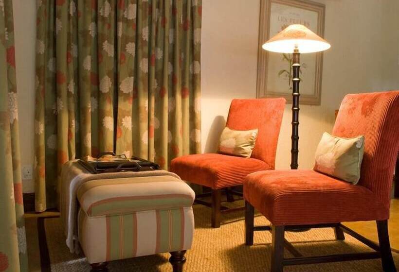 シャレー・デラックス1寝室, Tanamera Lodge