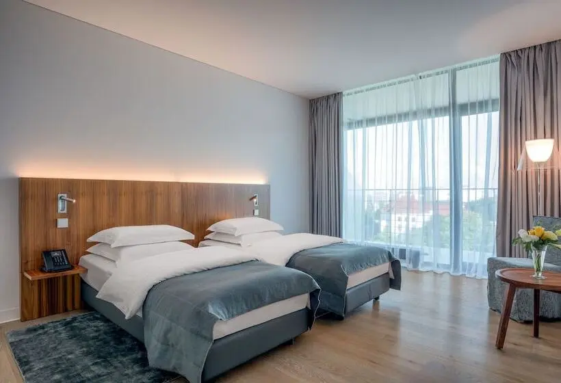 スイート（家族用）, Crystal House Suite Hotel & Spa