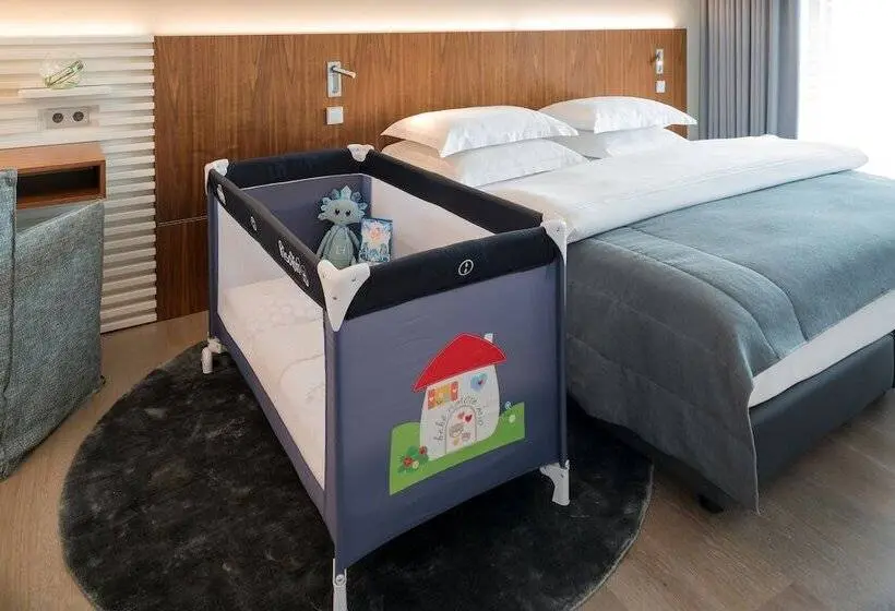 スイート（家族用）, Crystal House Suite Hotel & Spa