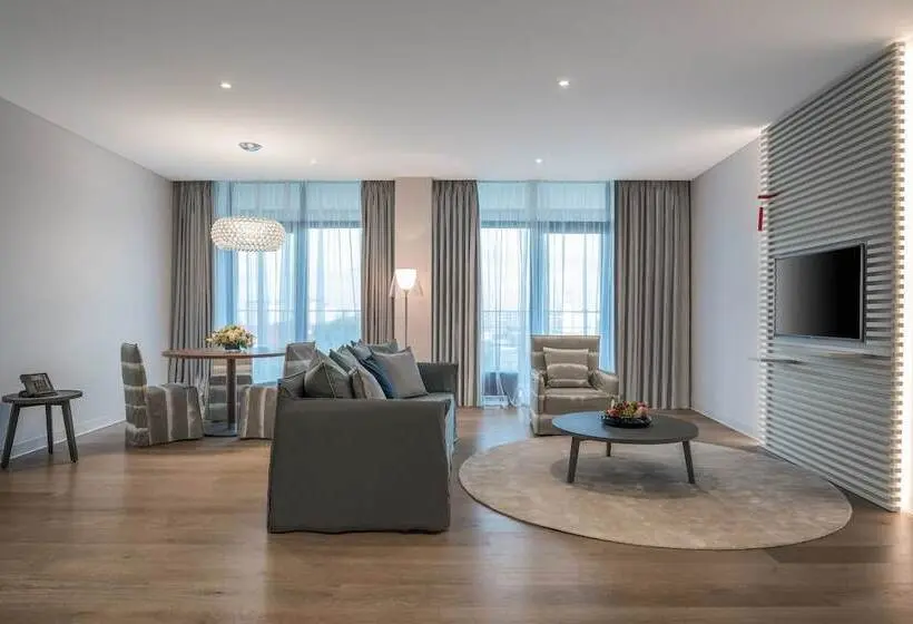スイート（家族用）, Crystal House Suite Hotel & Spa