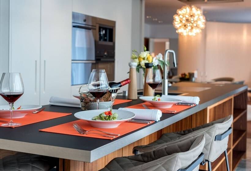 سوئیت سلطنتی 3 خوابه, Crystal House Suite Hotel & Spa
