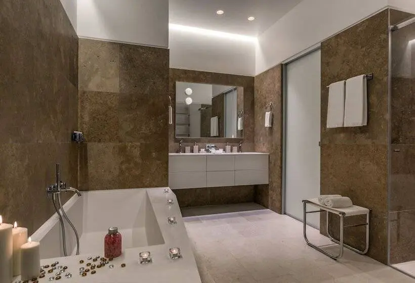 ロイヤルスイート２ベッドルーム, Crystal House Suite Hotel & Spa