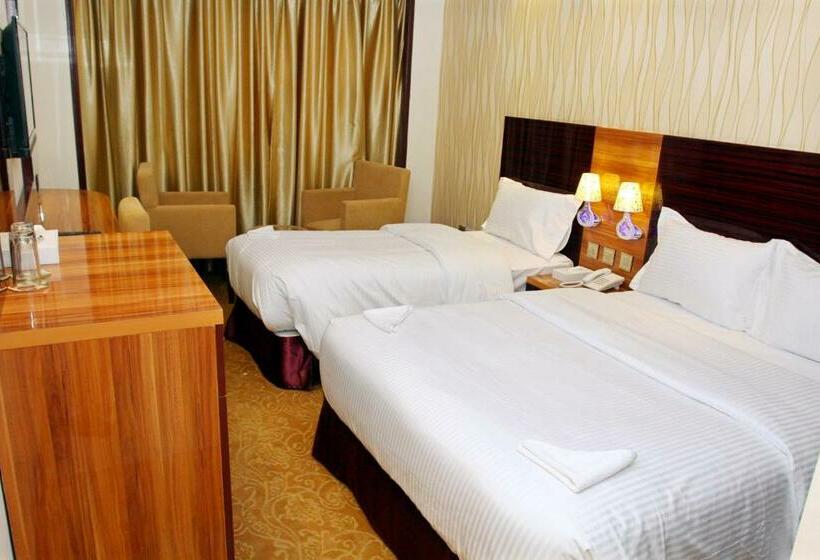 舒适三人间, Fal  L.l.c