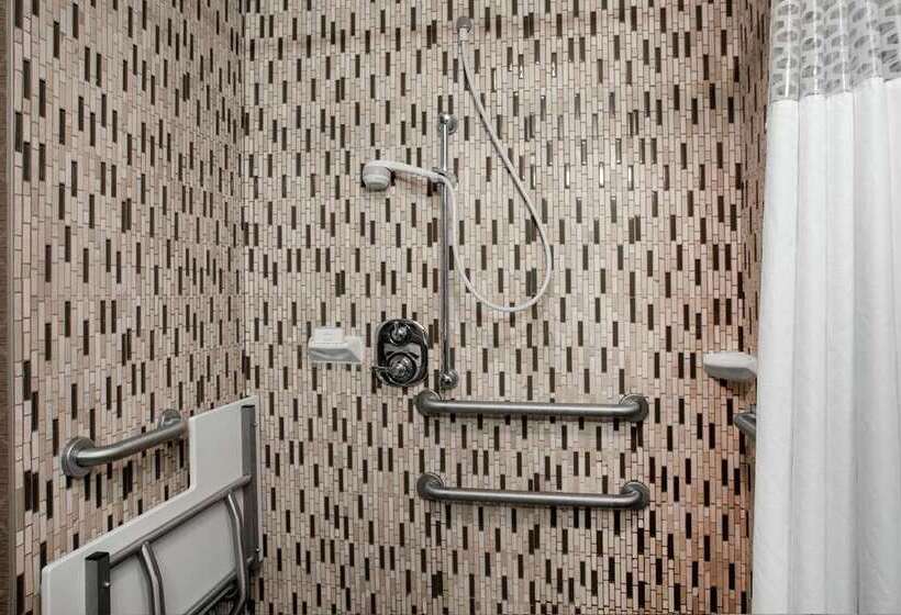 غرفة قياسية, Doubletree By Hilton Youngstown Downtown