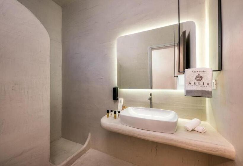 Superior suite with pool view, Aelia Luxury Suites