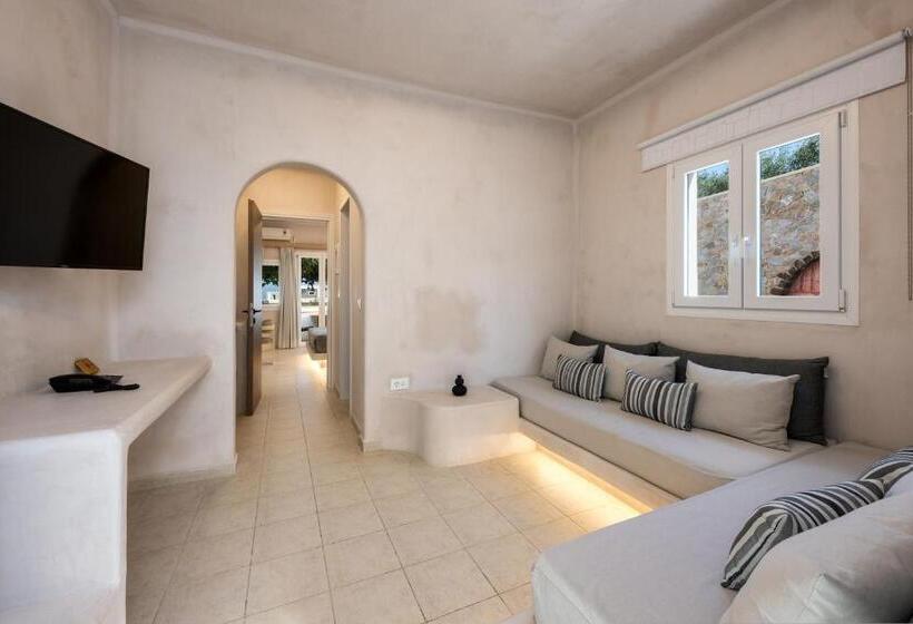 סוויטה משפחתית, Aelia Luxury Suites