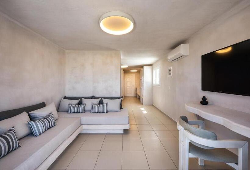 סוויטה עם ג'קוזי, נוף לים, Aelia Luxury Suites