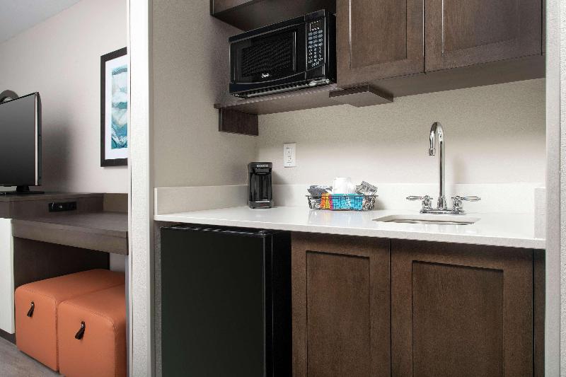 스탠다드 룸 킹사이즈 침대, Hampton Inn Marathon   Florida Keys