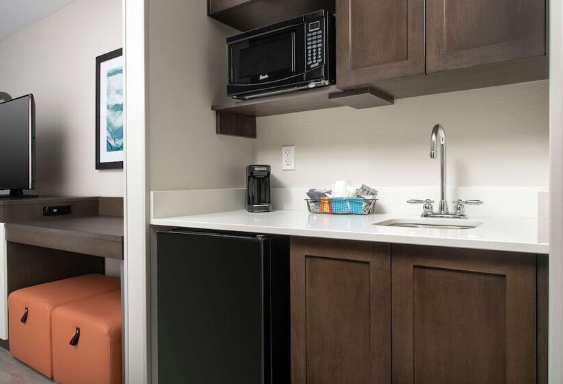 غرفة قياسية سرير كينج, Hampton Inn Marathon   Florida Keys