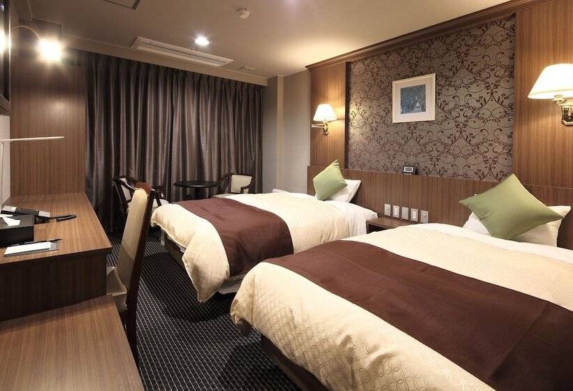 Номер Стандарт, Tsukasa Royal