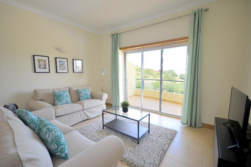 침실 2개 아파트, Lagos Bay Plaza