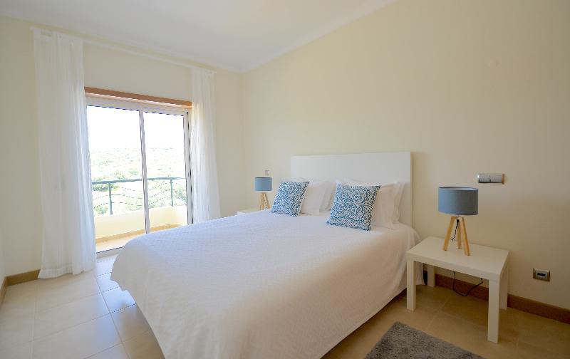 침실 2개 아파트, Lagos Bay Plaza