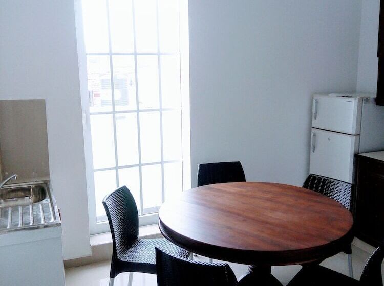 带1个卧室的公寓, Queens Park Apartments