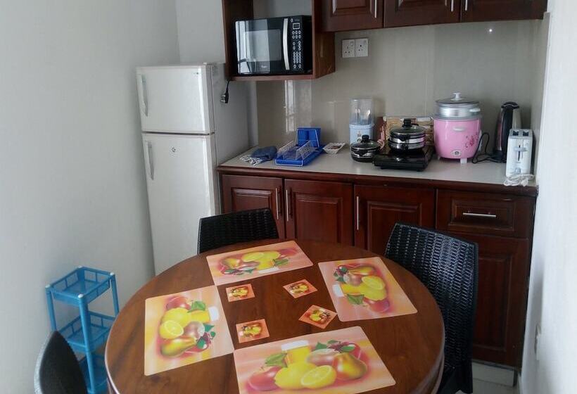 带2个卧室的公寓, Queens Park Apartments