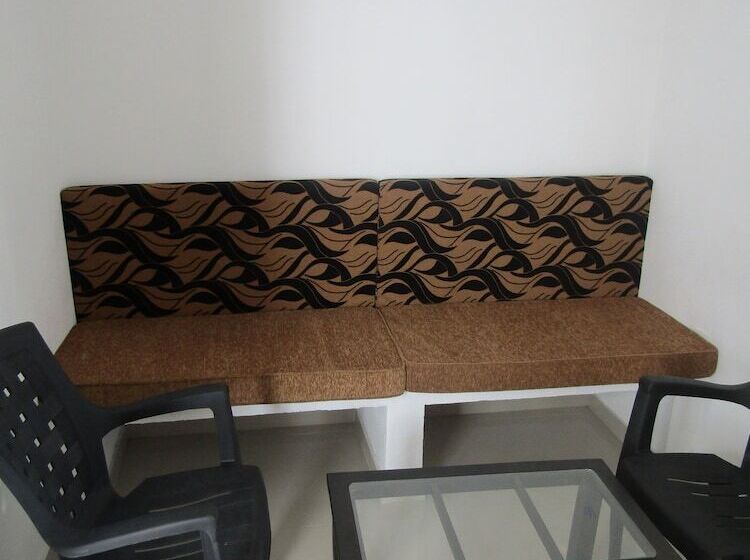 침실 3개 아파트, Queens Park Apartments