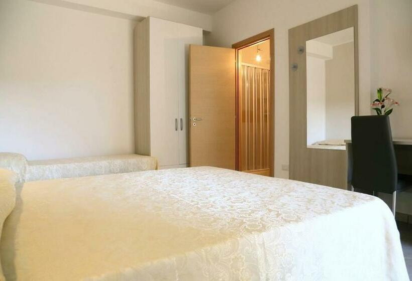 이코노미 트리플 룸, Al Giglio