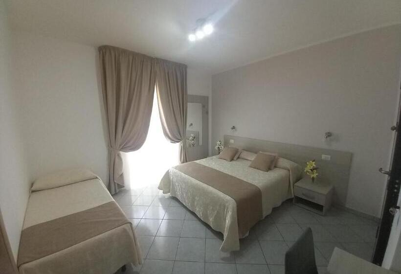 스탠다드 트리플 발코니 룸, Al Giglio