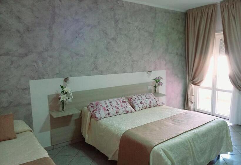 스탠다드 트리플 발코니 룸, Al Giglio