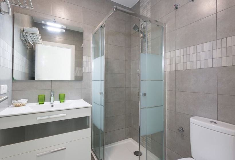 带海景的标准房, Baladrar