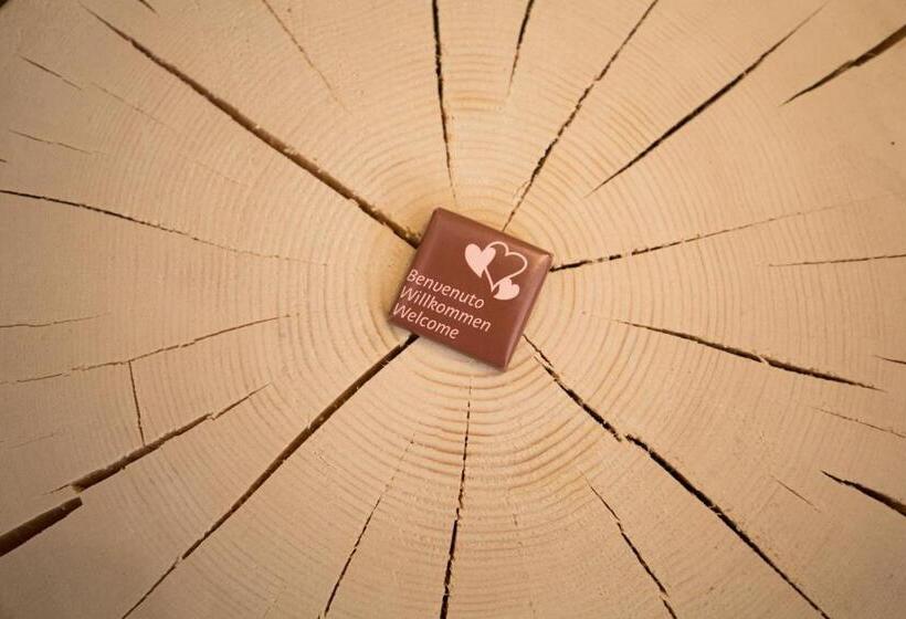 סוויטת ג'וניור עם מרפסת, Chalet Marcora