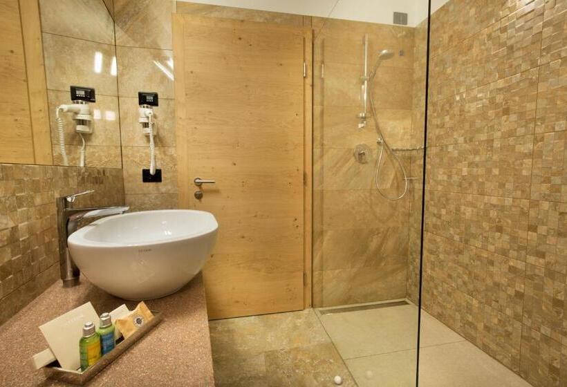 סוויטה עם מרפסת, Chalet Marcora