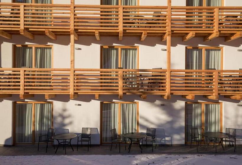 חדר אקונומי, Chalet Marcora