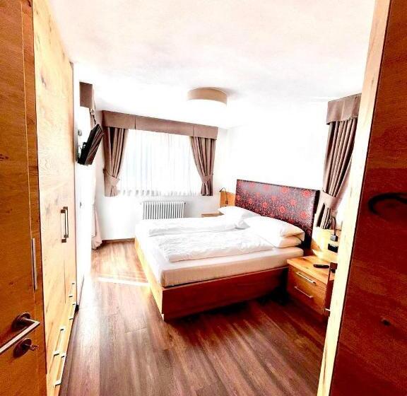 Апартаменты 1 Спальня, Chalet Marcora