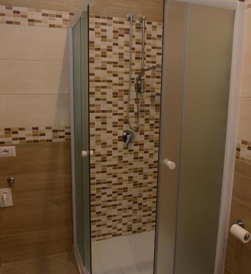 اتاق لوکس, Domus Antiqua Residence