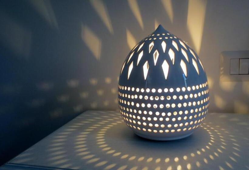 اتاق لوکس, Domus Antiqua Residence